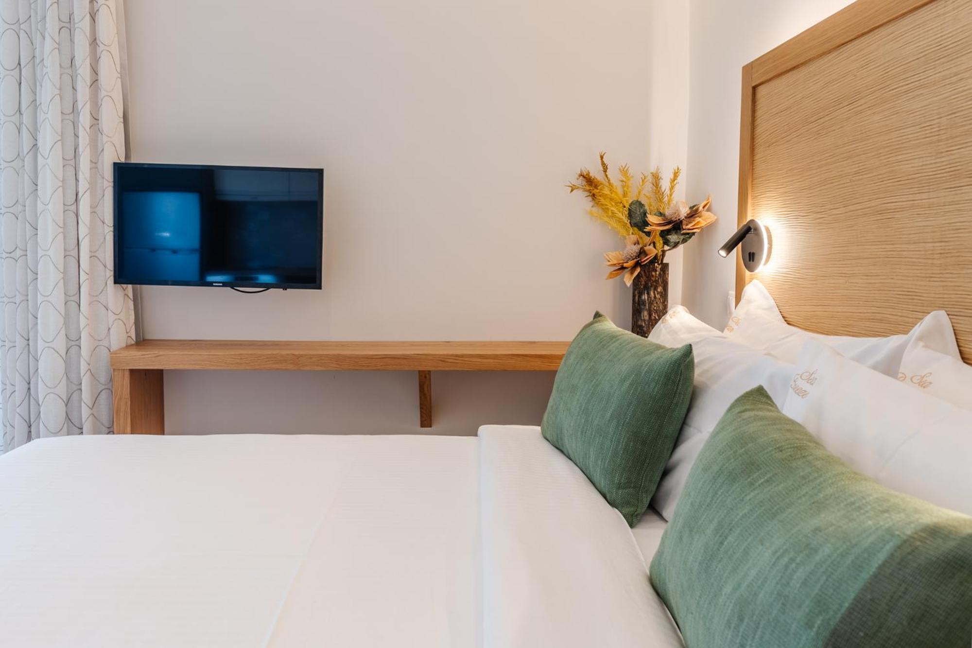 אגיוס גורדיוס Sea Breeze Hotel & Apartments מראה חיצוני תמונה