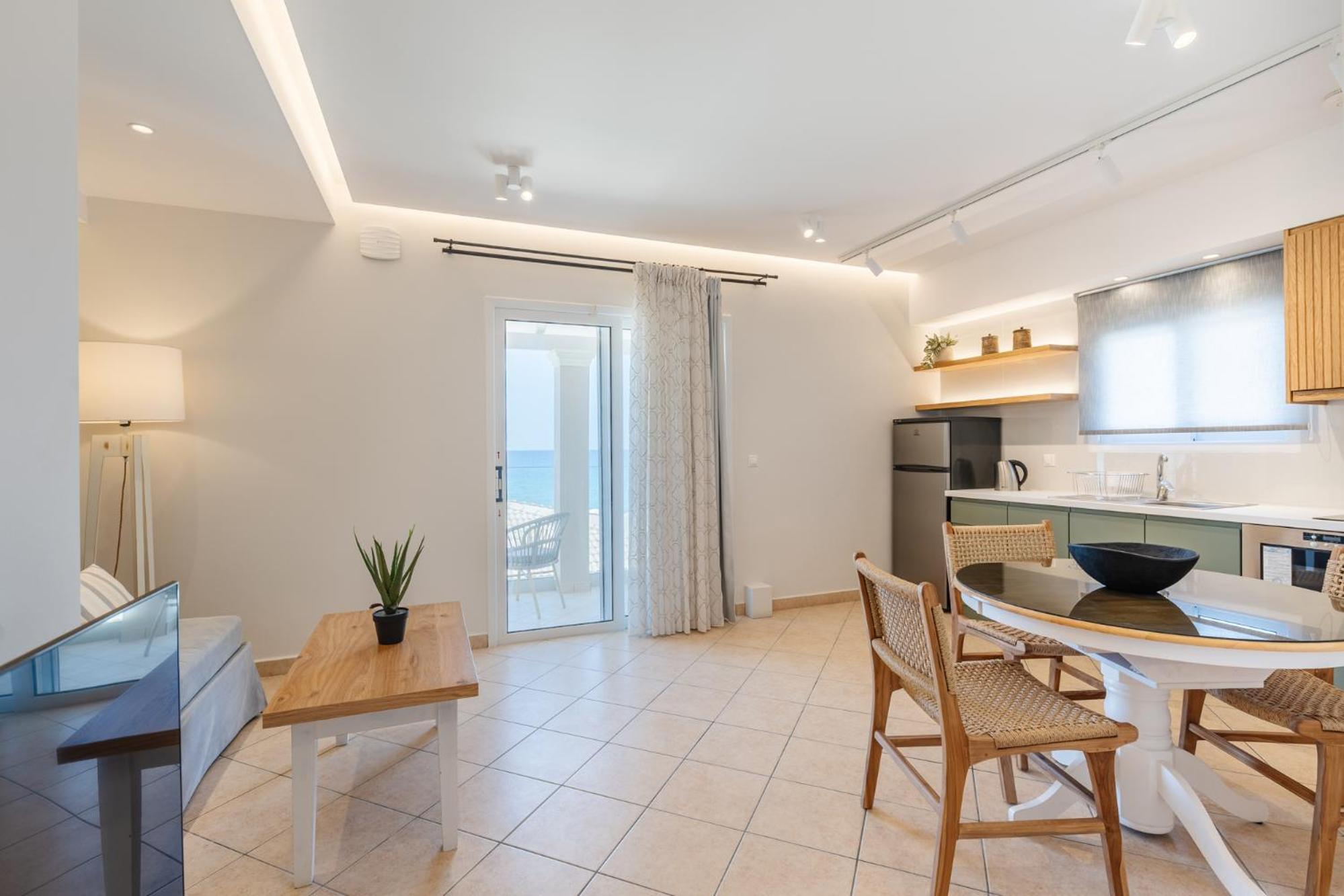 אגיוס גורדיוס Sea Breeze Hotel & Apartments מראה חיצוני תמונה