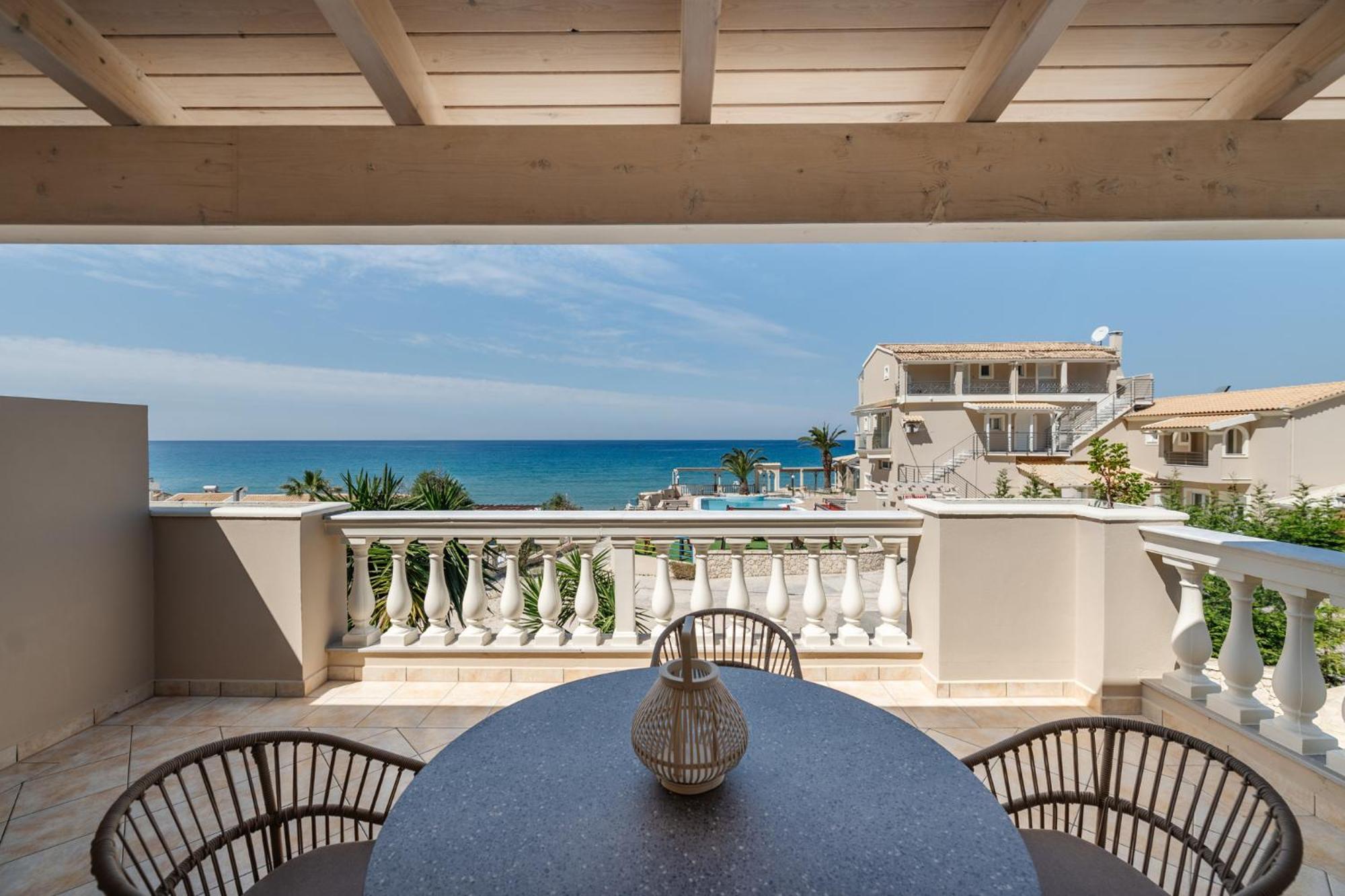 אגיוס גורדיוס Sea Breeze Hotel & Apartments מראה חיצוני תמונה